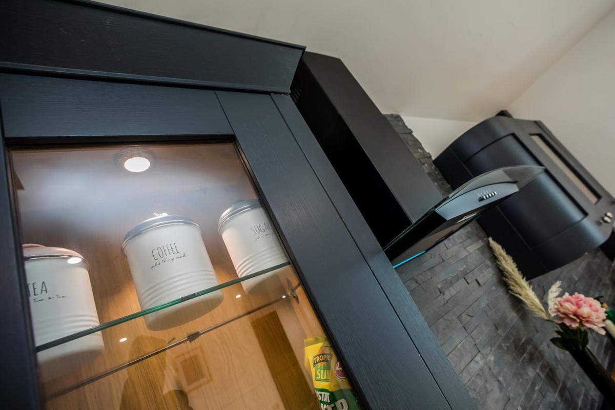 The Cosey Tucked-Away Cottage 2 Or 3 Bedroom Options ハダーズフィールド エクステリア 写真
