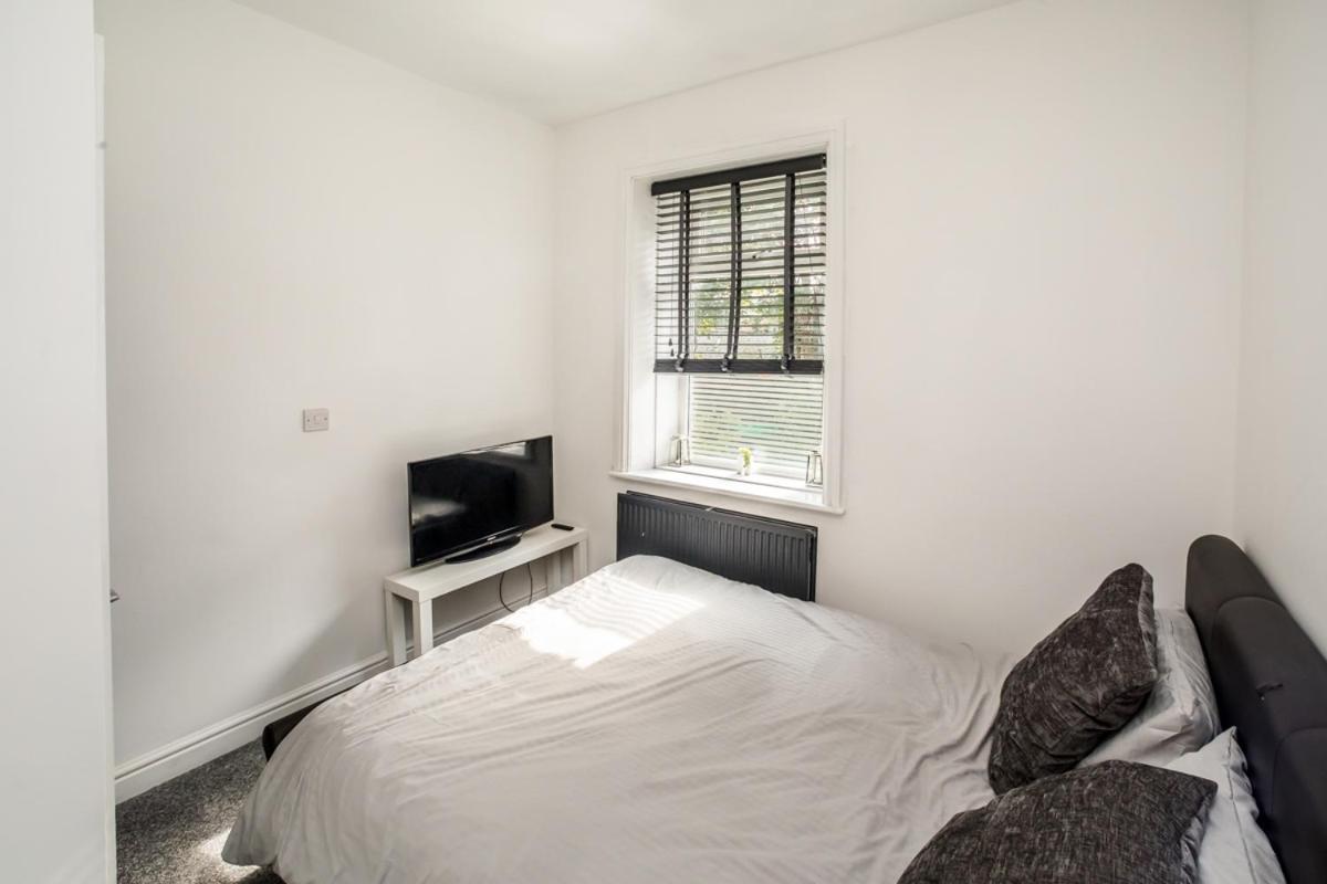 The Cosey Tucked-Away Cottage 2 Or 3 Bedroom Options ハダーズフィールド 部屋 写真