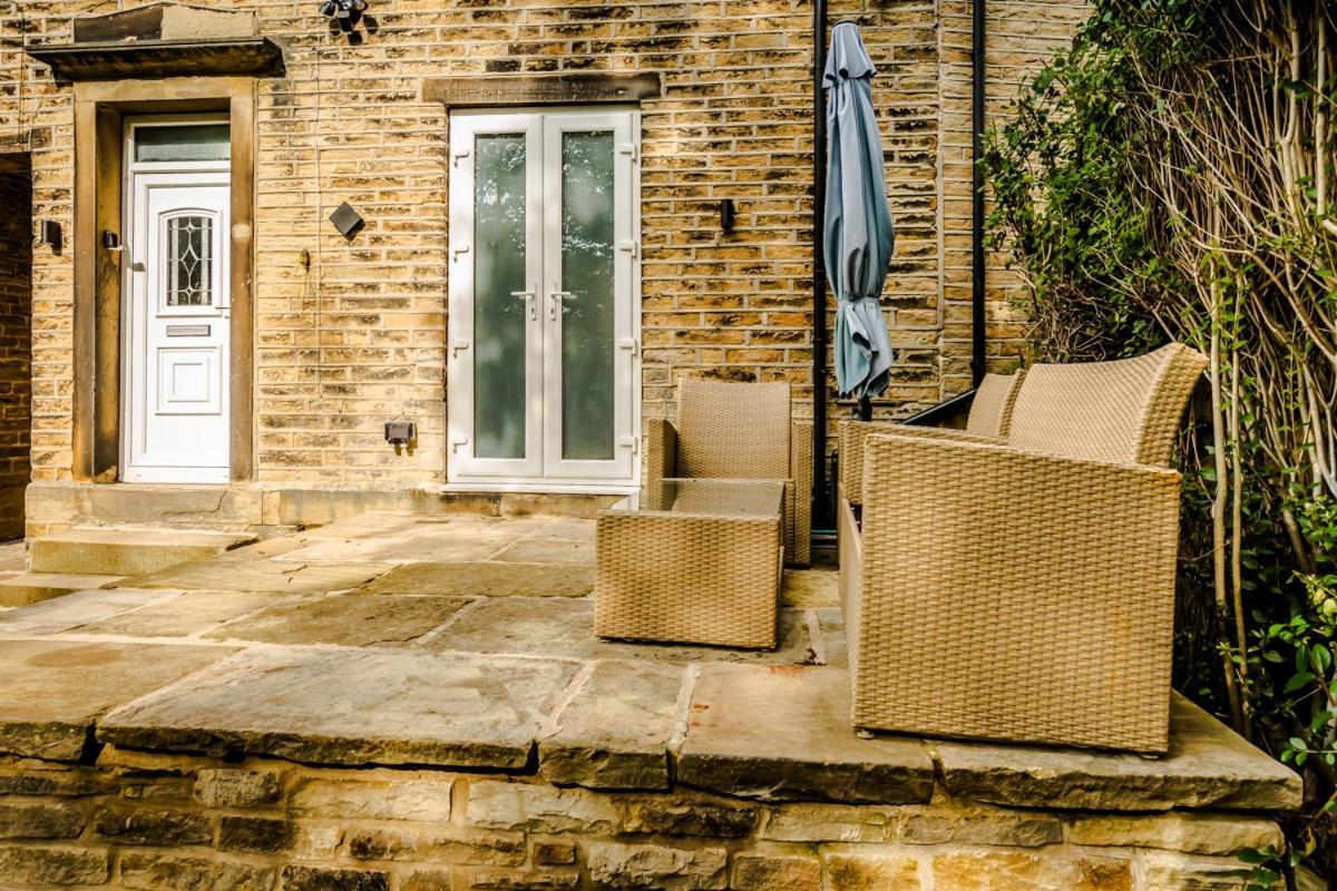 The Cosey Tucked-Away Cottage 2 Or 3 Bedroom Options ハダーズフィールド 部屋 写真